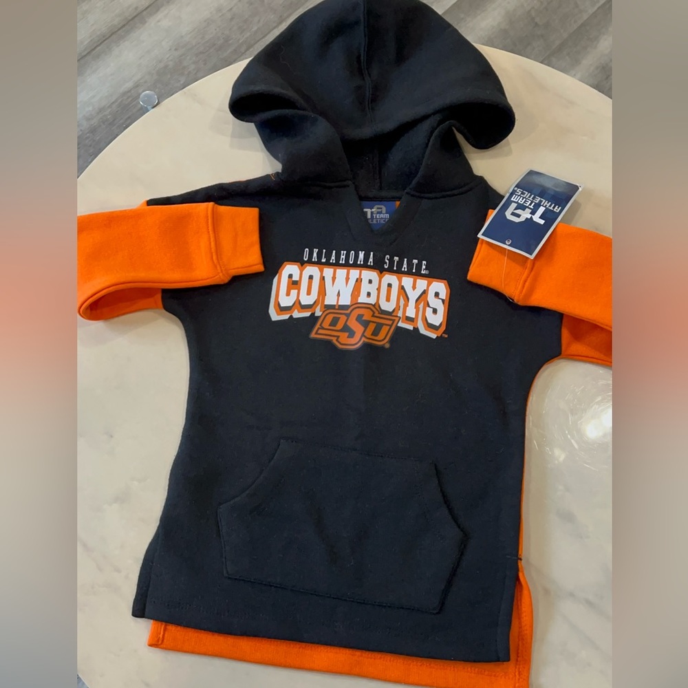 Team Athletics Oklahoma State Cowboys Hoodie Sweatshirt.
